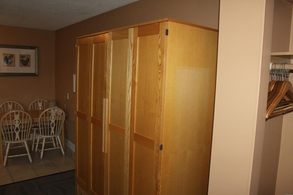 The Scotsman Motel Victoria Room photo