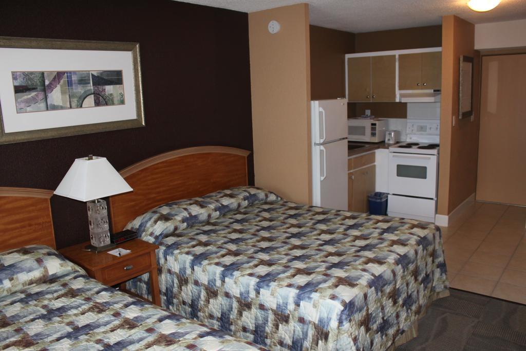 The Scotsman Motel Victoria Room photo